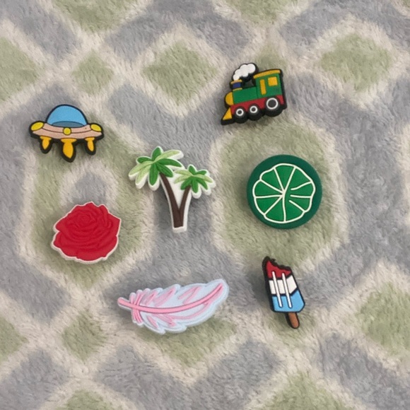 Colorful Fun Patches Set - Picture 3 of 3